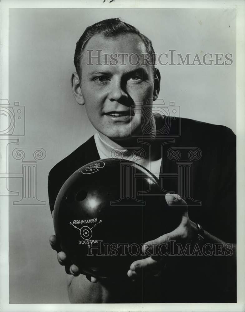 1969 Press Photo Pro bowler Johnny Guenther - nos13051 - Historic Images