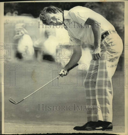 1976 Press Photo Golfer Hubert Green plays the Doral Open in Miami - nos13650 - Historic Images