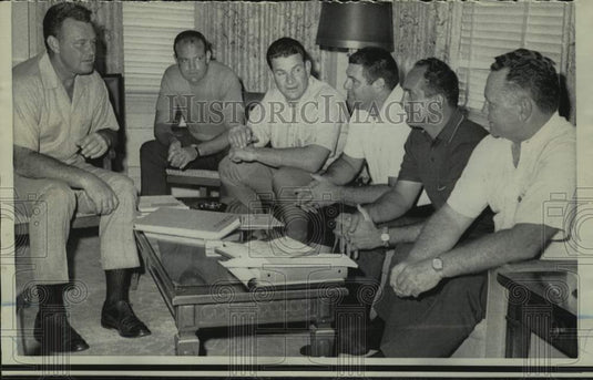 1968 Press Photo College football all-star team coach Norm Van Brocklin & staff - Historic Images