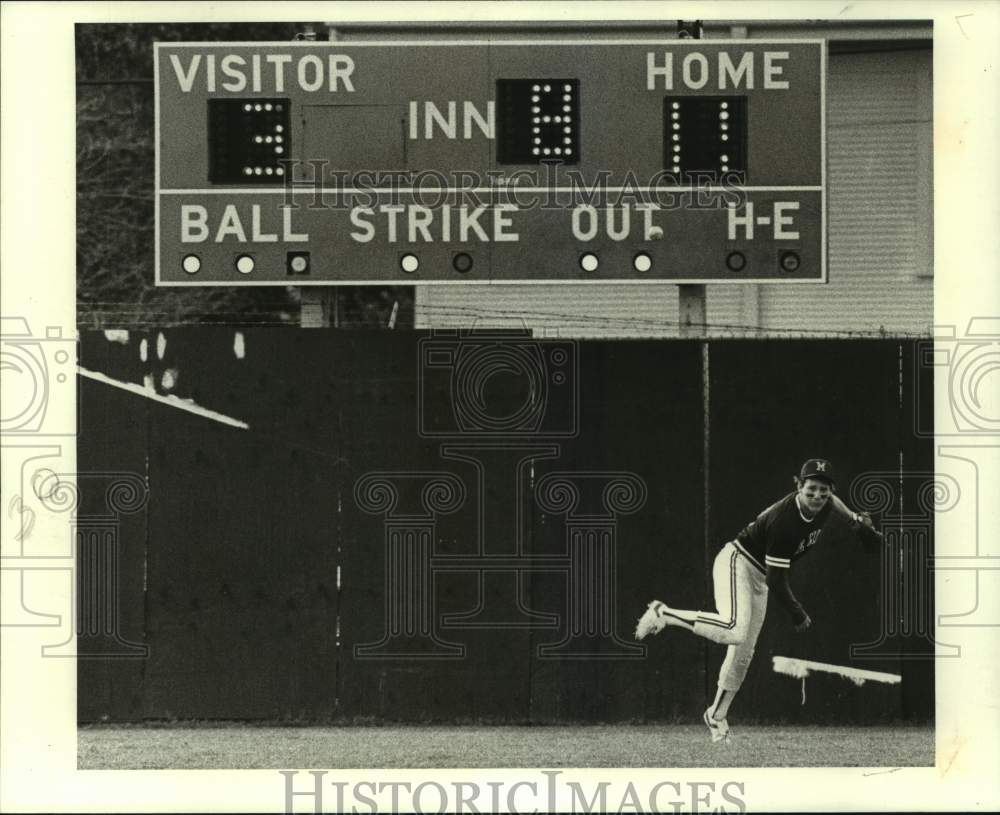 1981 Press Photo Ole Miss college baseball player Jake Gibbs - nos13998 - Historic Images