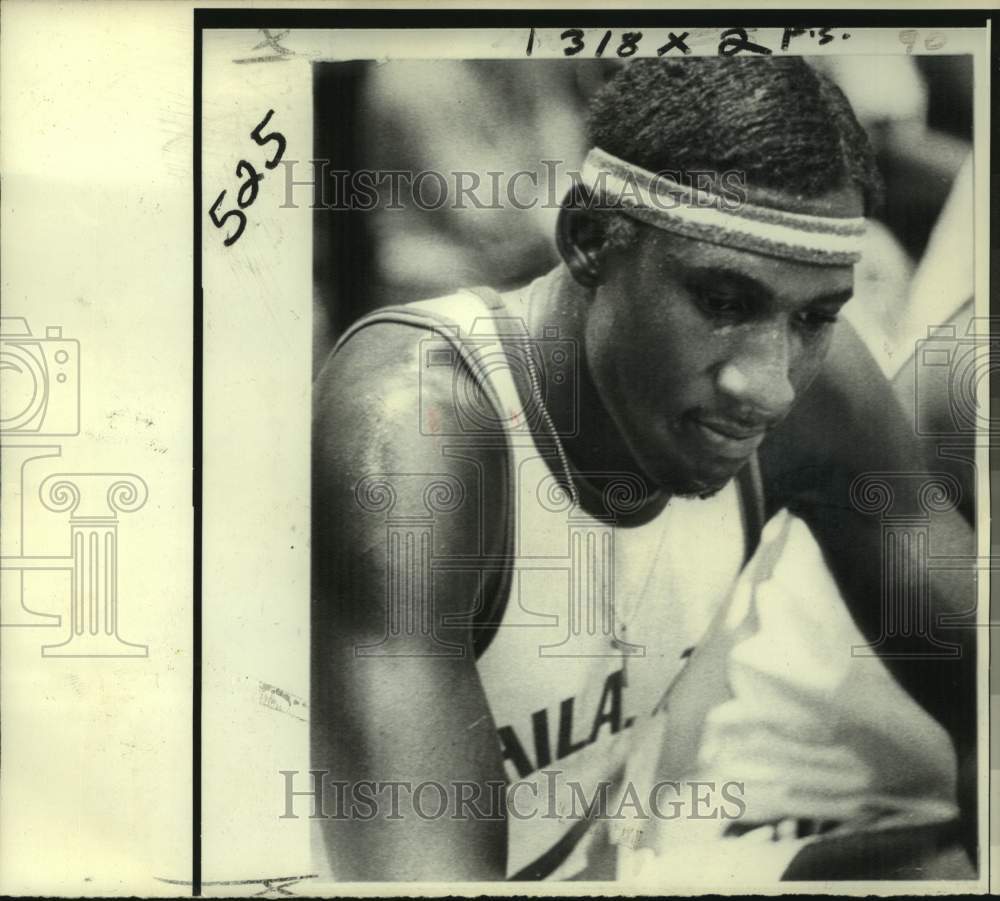 1976 Press Photo Philadelphia 76ers Darryl Dawkins on the Bench - nos14043 - Historic Images