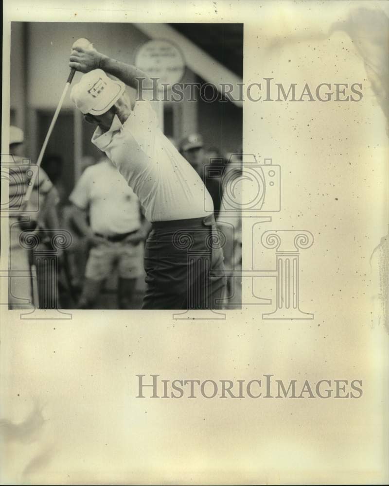 1977 Press Photo Golfer Lou Graham - nos14574- Historic Images