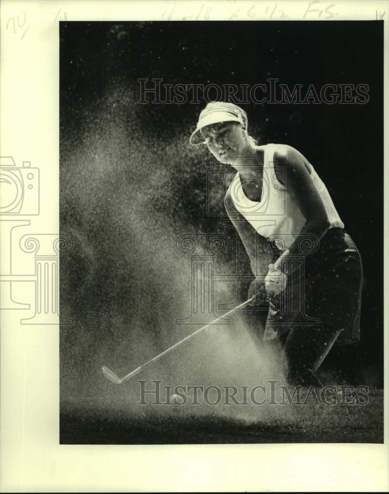 1979 Press Photo Golfer Holly Hartley in action - nos15253- Historic Images