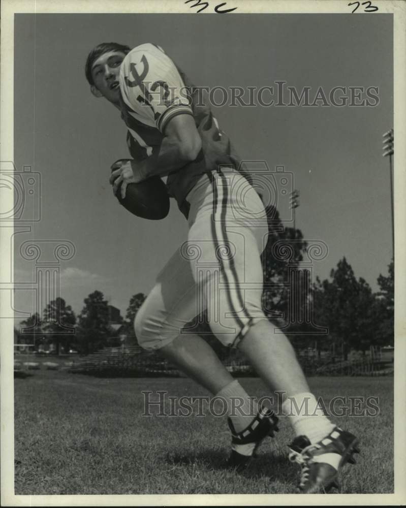 1972 Press Photo Football player Lynn Hebert - nos15300- Historic Images