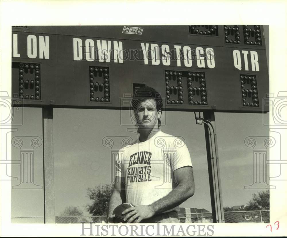 1989 Press Photo Kenner Knights football player David Hasting - nos15725 - Historic Images