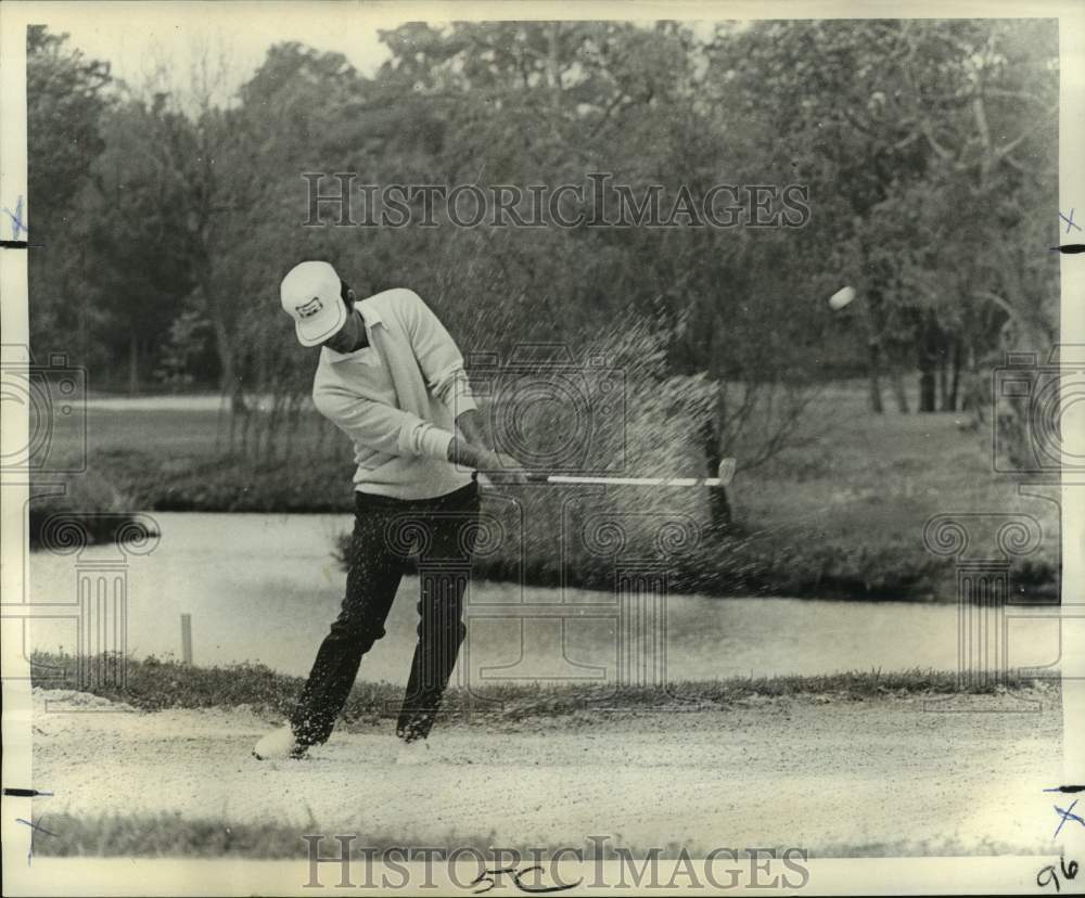 1973 Press Photo Golfer Lou Graham plays the Greater New Orleans Open - Historic Images