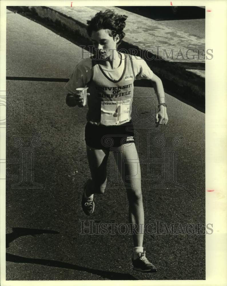 1984 Great New Orleans Marathon winner Sally Ann Hales - Historic Images