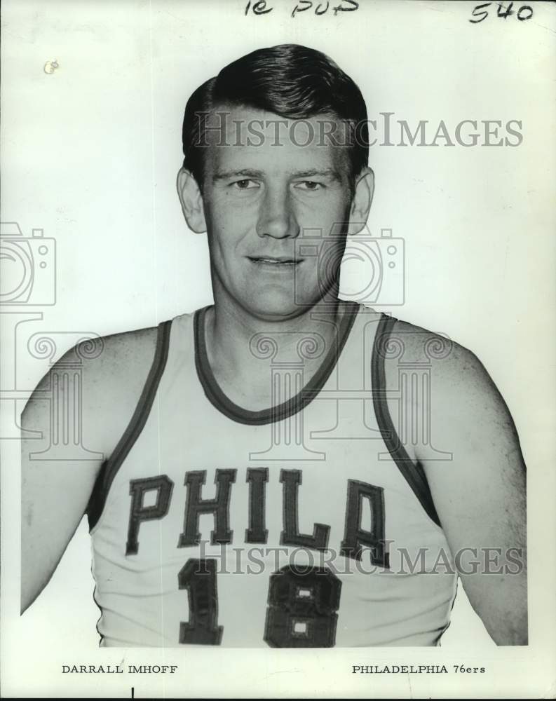 1970 Press Photo Philadelphia 76ers basketball player Darrall Imhoff - Historic Images