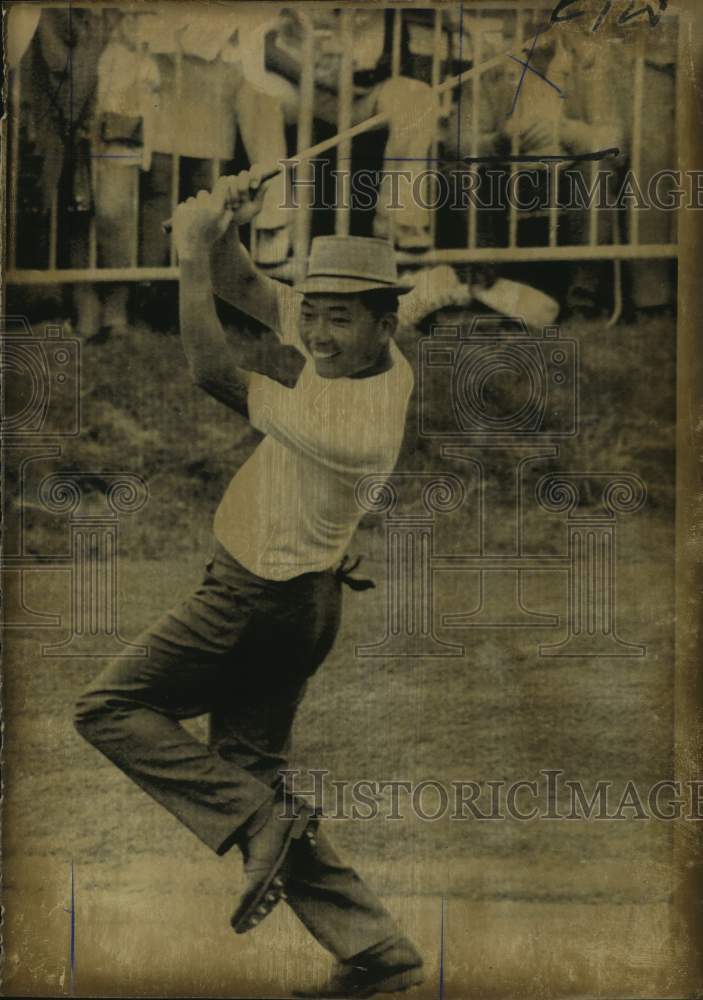 1971 Golfer Lrang Huan - Historic Images