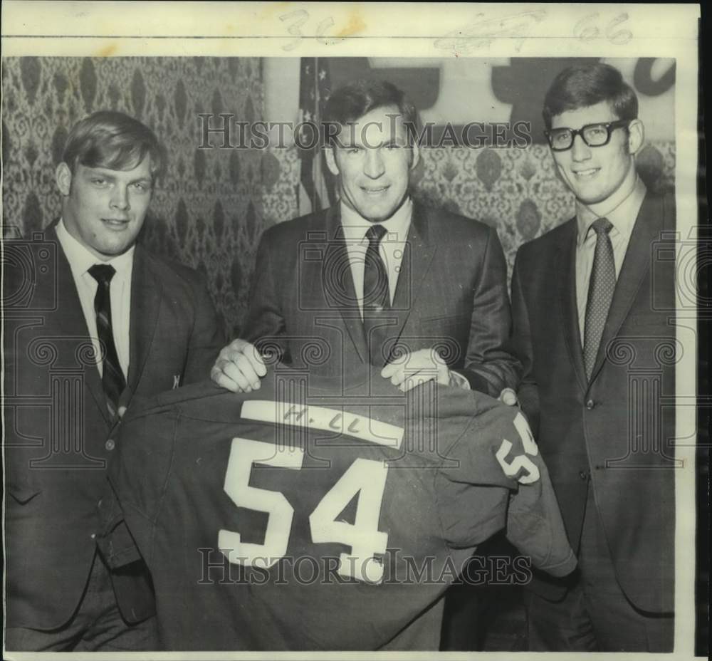 1969 Press Photo Alabama football players Mike Hall, Lee Roy Jordan, Paul Crane - Historic Images