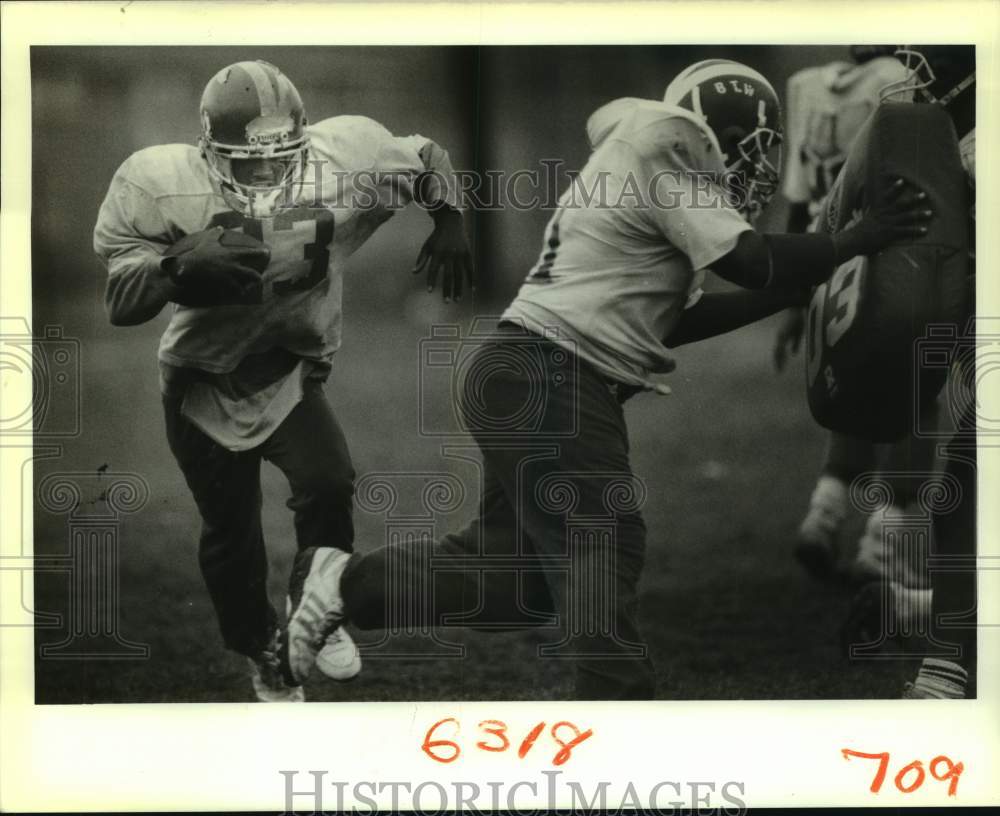1988 Press Photo Keith James, Leandez McGee, Booker T. Washington High football- Historic Images