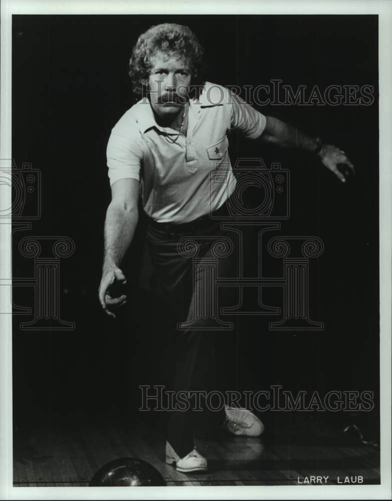 Press Photo Bowler Larry Laub - nos17339 - Historic Images