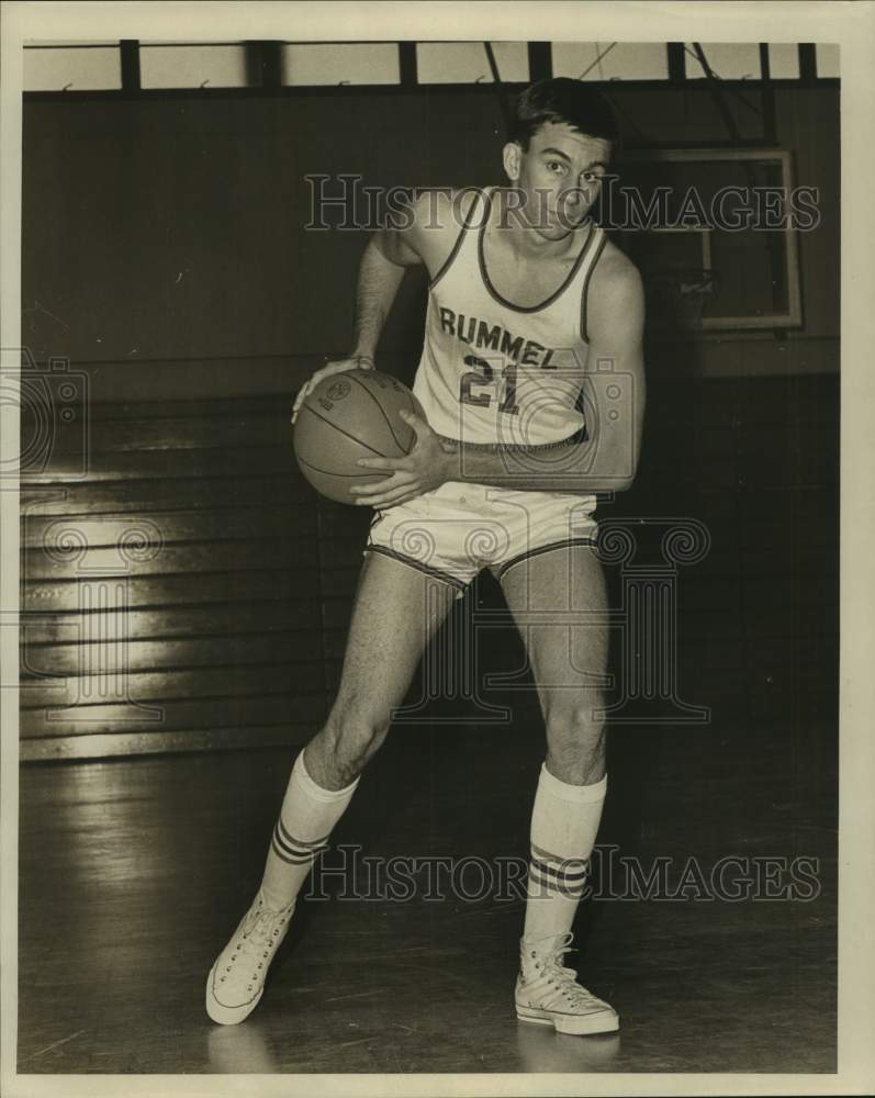 Press Photo Rummel High basketball player Bob Italiano - nos17791- Historic Images