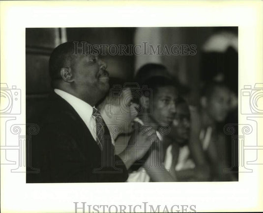 Press Photo Karr High School boys basketball Bill Robinson - nos18409 - Historic Images
