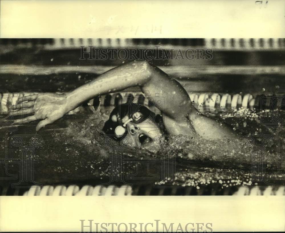 1982 Press Photo Tulane college swimmer Ted Kruckle - nos18717- Historic Images