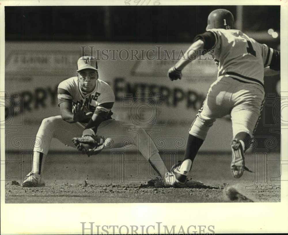 1986 Press Photo Tulane and Arkansas play college baseball - nos21429 - Historic Images