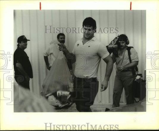 1988 Press Photo New Orleans Saints Shawn Knight Traded to Denver Broncos- Historic Images