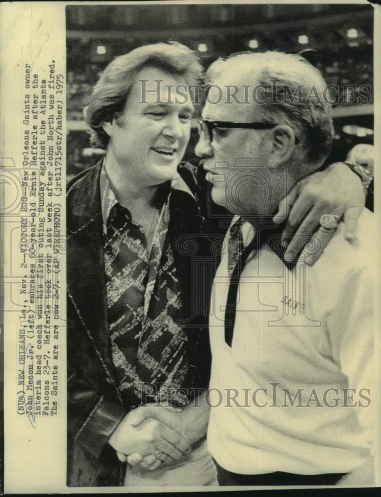 1975 Press Photo New Orleans Saints football owner John Mecom, Ernie Hefferle- Historic Images