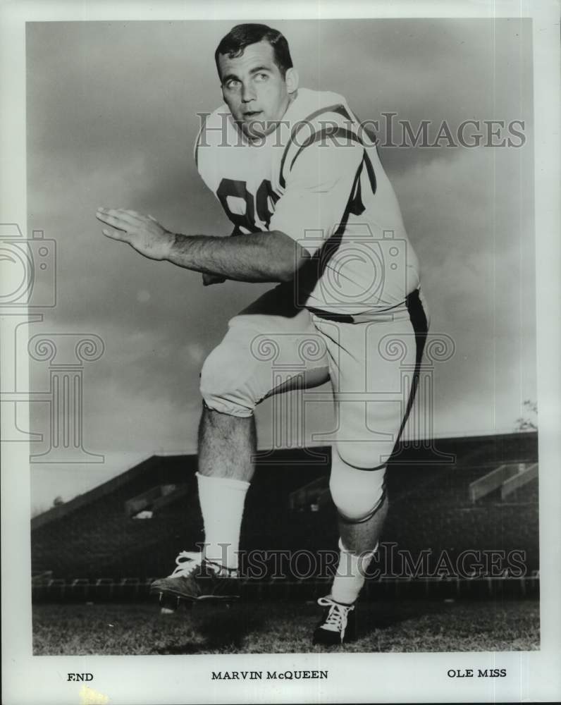 Press Photo University of Mississippi football end Marvin McQueen running - Historic Images