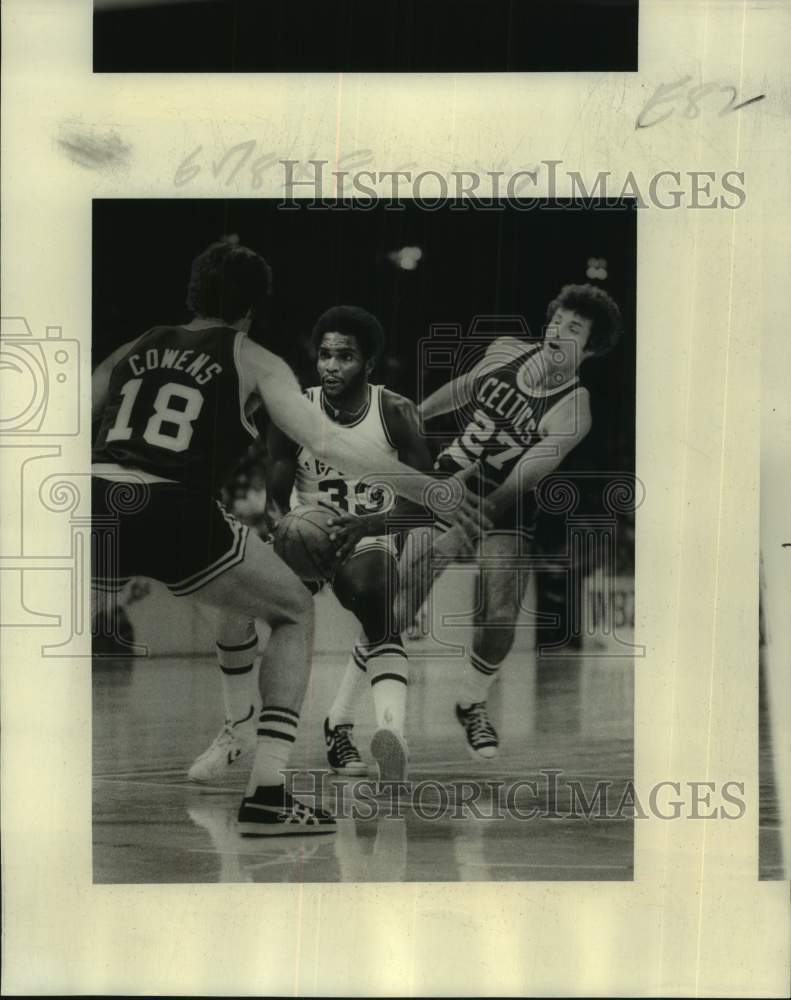 1978 Press Photo New Orleans Jazz and Boston Celtics play NBA basketball - Historic Images