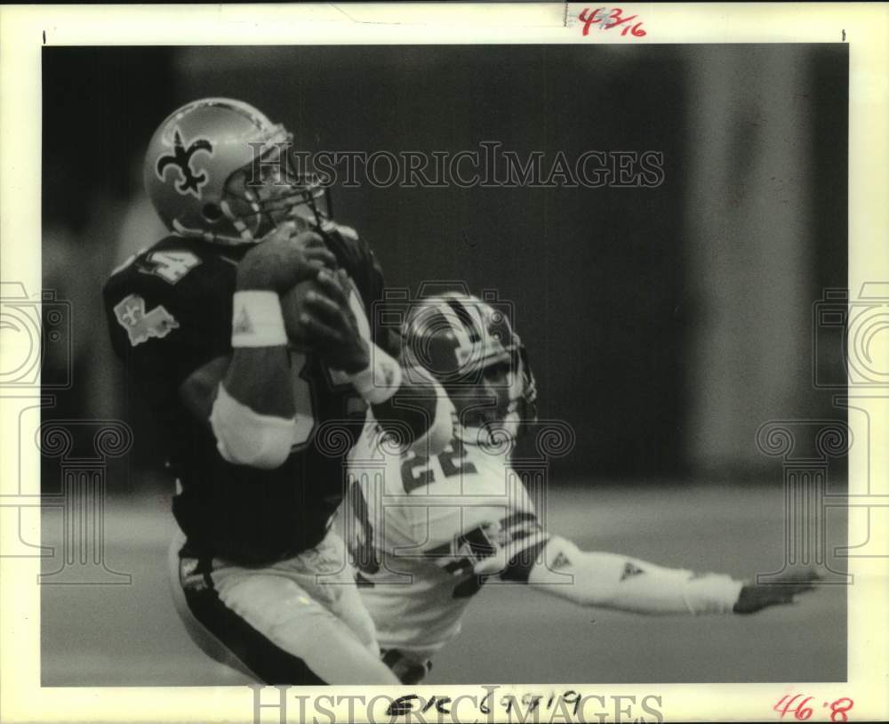 1989 Press Photo Football-New Orleans Saints Eric Martin Against Falcons- Historic Images