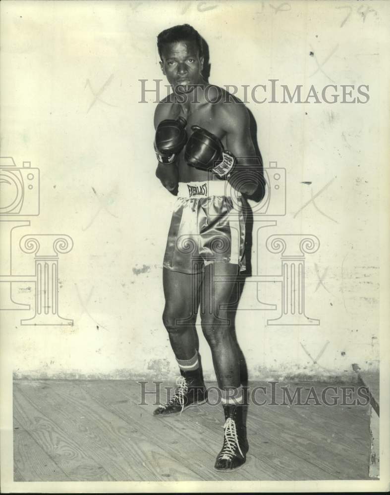 1969 Press Photo Boxer Bennie McCall - nos24995 - Historic Images