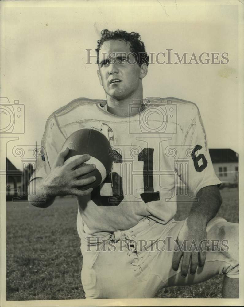 1966 Press Photo Holy Cross football player Tom Payne - nos26302- Historic Images