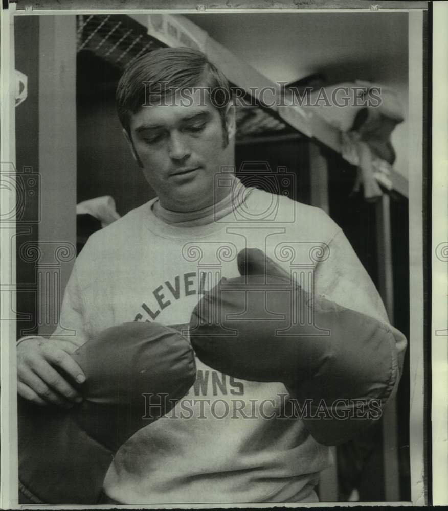 1970 Press Photo Cleveland Browns football player Bill Nelsen - nos26647- Historic Images