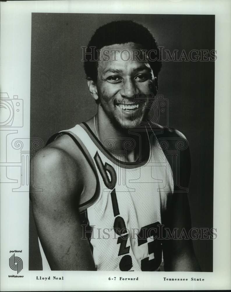 1977 Press Photo Portland Trailblazers basketball player Lloyd Neal smiles - Historic Images