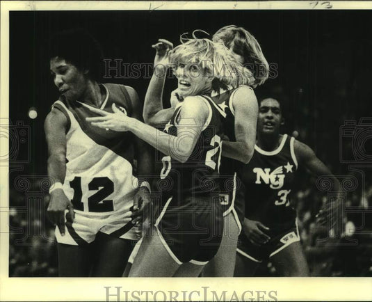 1979 Press Photo New York Stars and New Orleans Pride play basketball- Historic Images