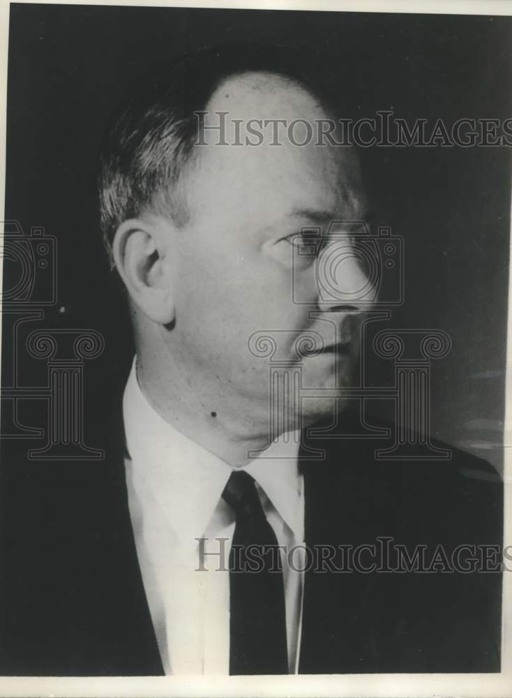 1960 Social critic and author Vance Packard - Historic Images