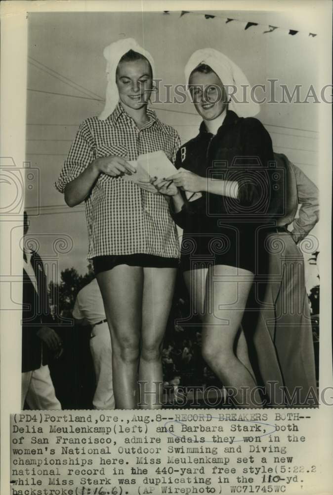 Press Photo Swimming champions Delia Meulenkamp and Barbara Stark in Portland- Historic Images
