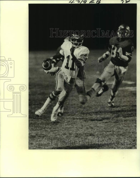 1979 Press Photo Football - Donald Polk in Action - nos28862 - Historic Images