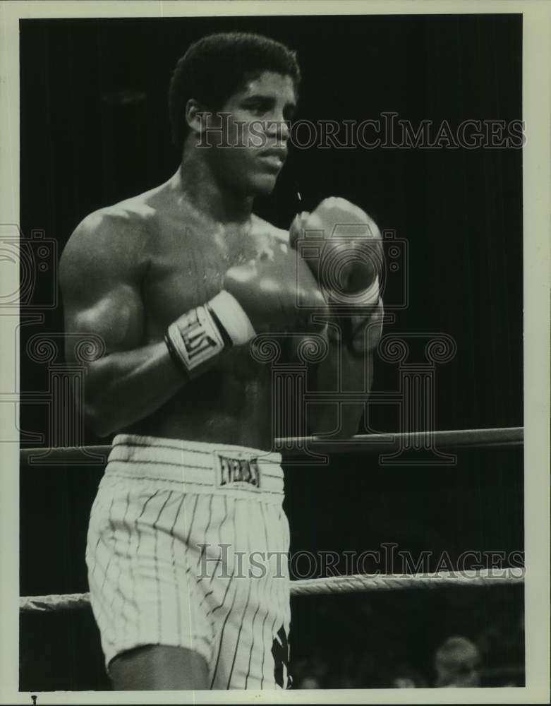 1982 Press Photo Middleweight boxer Alex Ramos - nos29005 - Historic Images