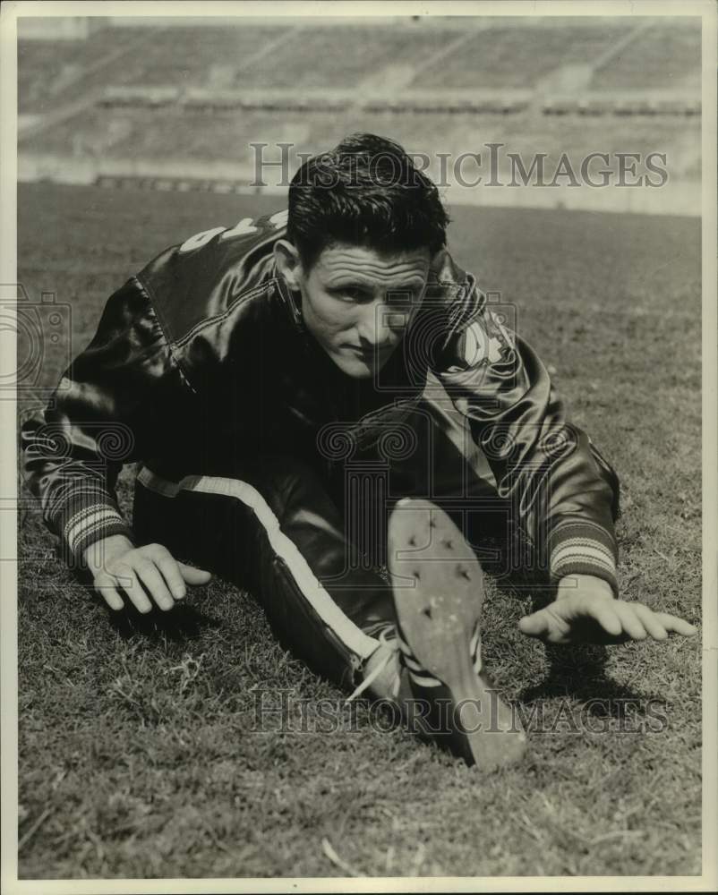 1967 Press Photo University of Houston track hurdler Ronnie Pruitt - nos29439 - Historic Images