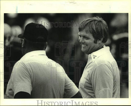 1985 Press Photo New Orleans Saints football coaches Bum & Wade Phillips laugh- Historic Images