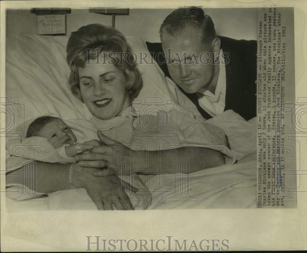 1963 Press Photo Golfer Jack Nicklaus, wife Barbara, and newborn son Steven - Historic Images