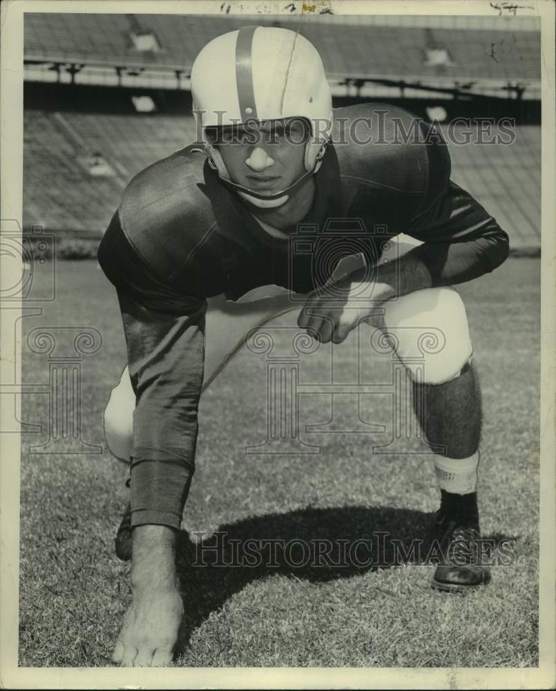 Press Photo Tulane football guard Tony Sardisco is ready to block with helmet on - Historic Images