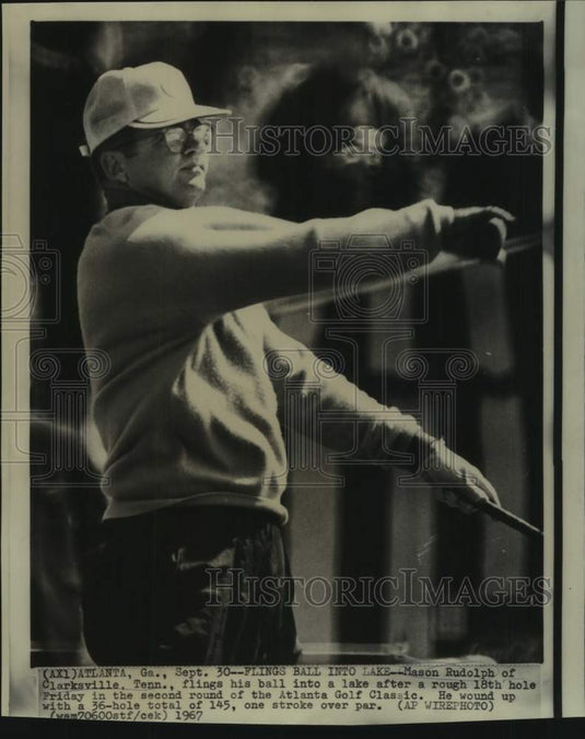 1967 Press Photo Golf- Mason Rudolph Throws Ball in Lake at Atlanta Golf Classic- Historic Images