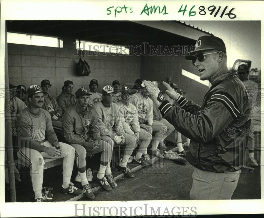 1986 Press Photo New Orleans college baseball Tom Schwaner and team- Historic Images