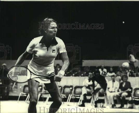 1978 Press Photo Tennis player Renee Richards is focused on the ball in match- Historic Images