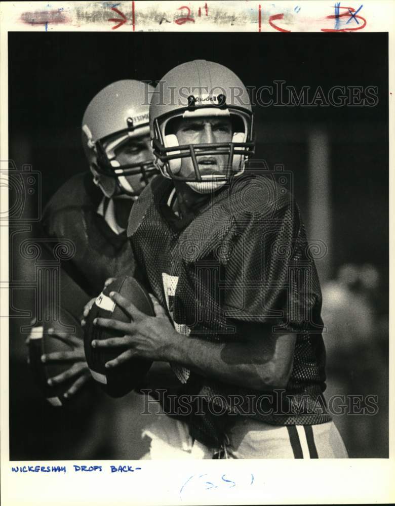 1983 Press Photo Quarterback Jeff Wickersham Drops Back - nos31832 - Historic Images