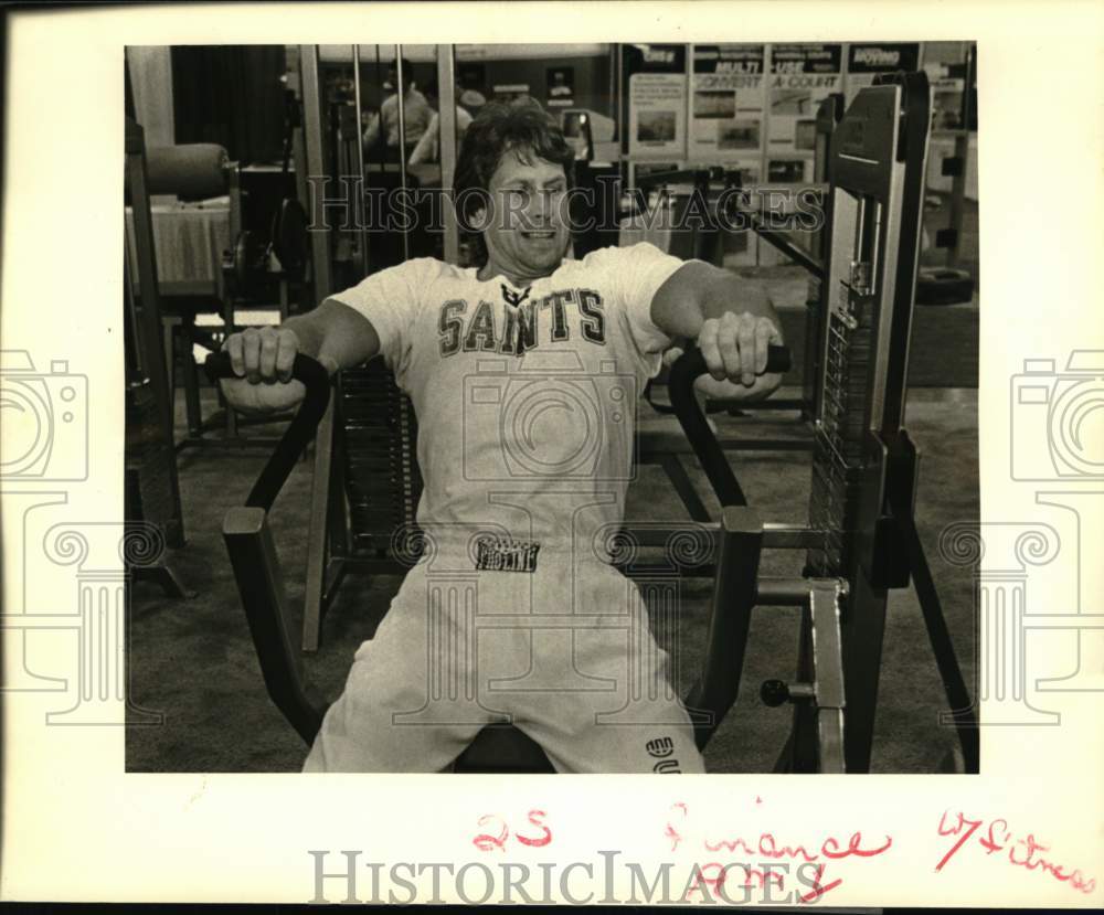 1988 Press Photo Gordon Weir, Former Punter for New Orleans Saints, Working Out- Historic Images