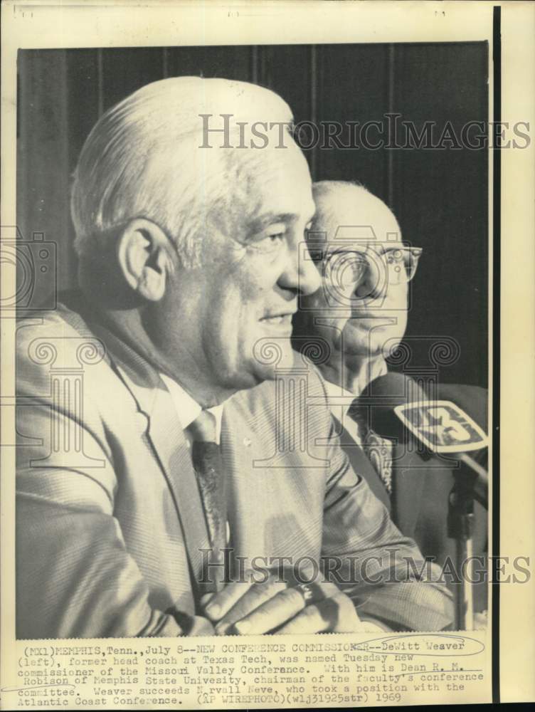 1969 Press Photo DeWitt Weaver Named Missouri Valley Conference Commissioner - Historic Images