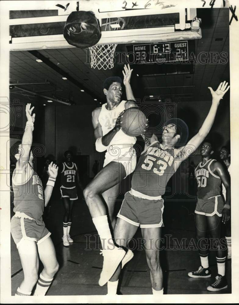 1974 Press Photo Xavier vs. Northwestern Basketball Game - nos33759- Historic Images