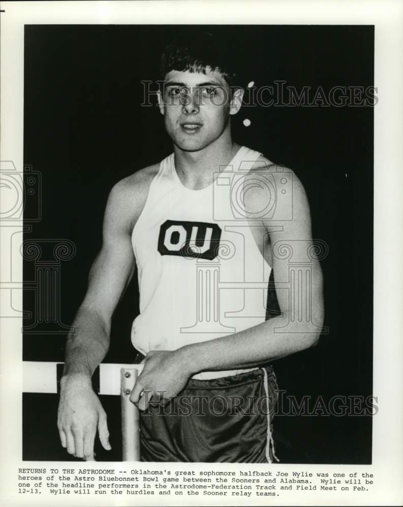 1971 Press Photo Joe Wylie, Oklahoma Halfback &amp; Track Athlete - nos33851 - Historic Images