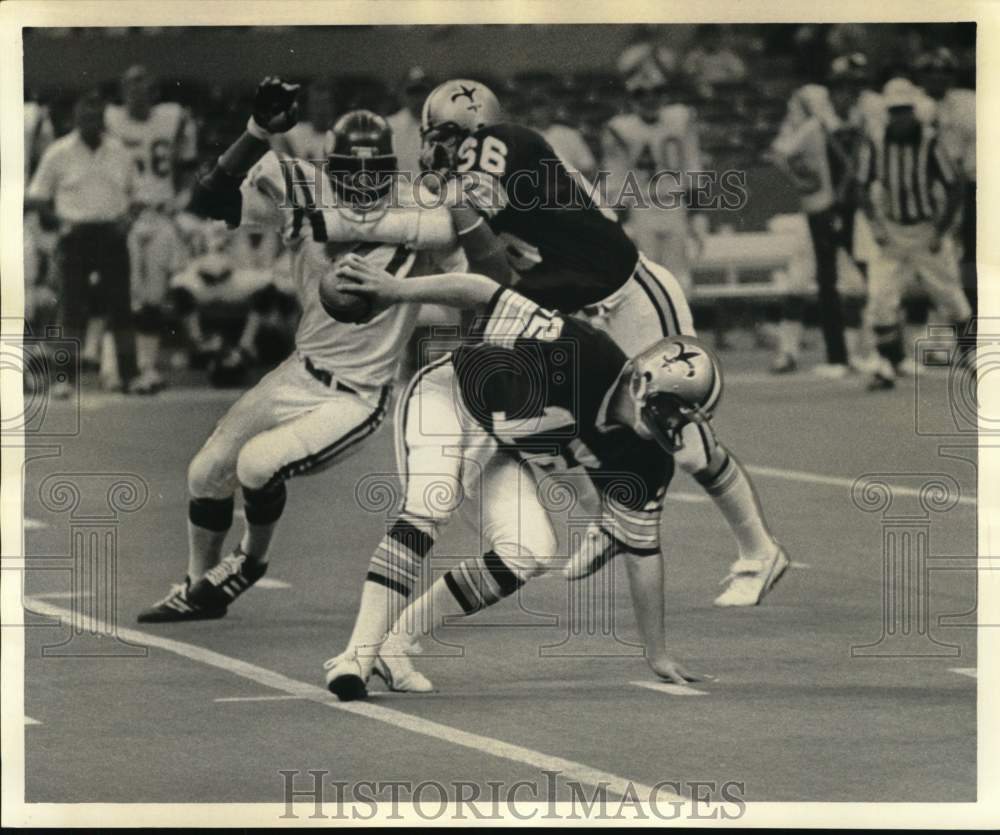 1976 Press Photo Bobby Scott in Minnesota Vikings vs. Saints Football Game - Historic Images