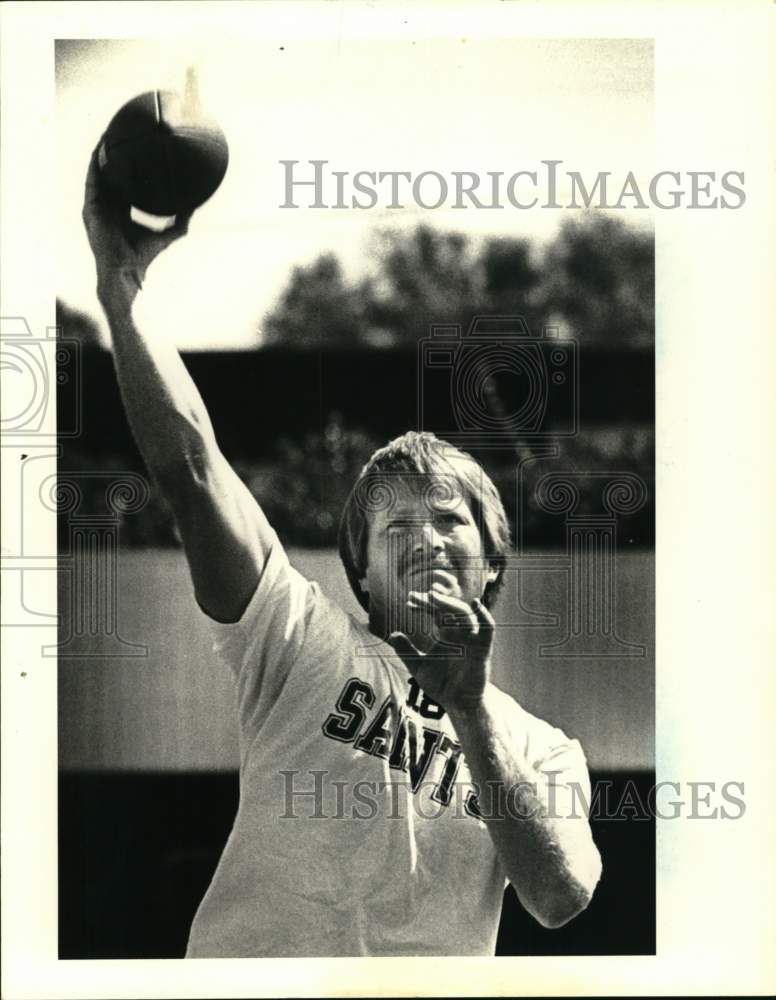 1983 Press Photo Dave Wilson, New Orleans Saints Quarterback - nos34351 - Historic Images