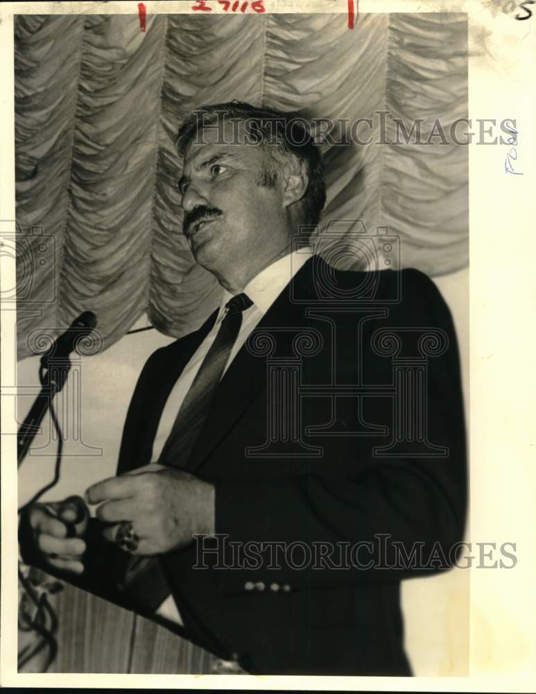 1980 Press Photo Howard Schnellenberger, Head Football University of Miami- Historic Images