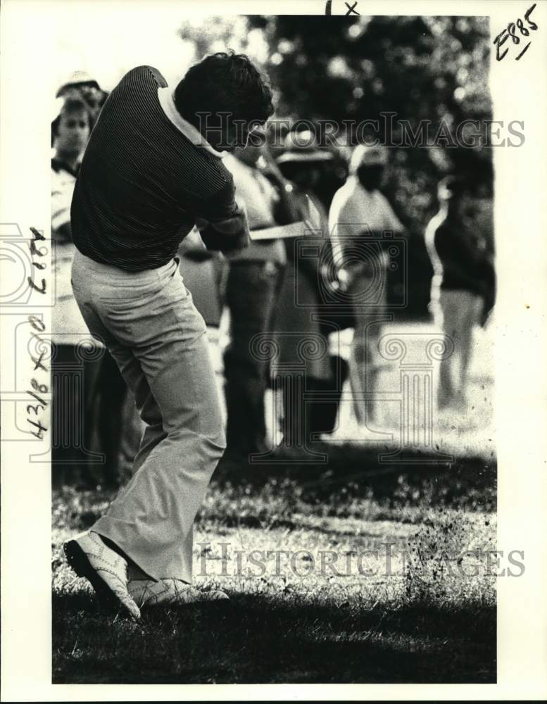 1979 Press Photo Curtis Strange goes one strike up in the New Orleans Open. - Historic Images